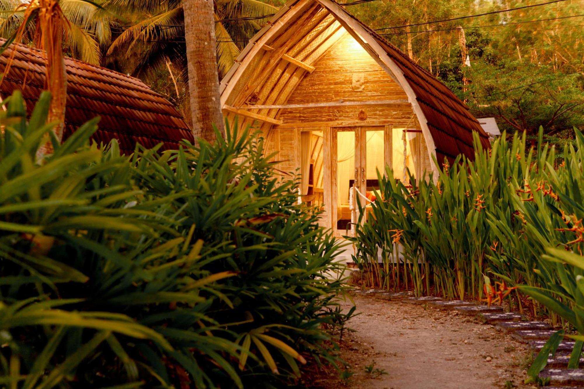 La Royale Nusa Penida Toyapakeh Exterior photo